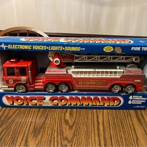 Buddy L Vintage Voices Lights Sounds Voice Command Fire Engine Truck New! 1992